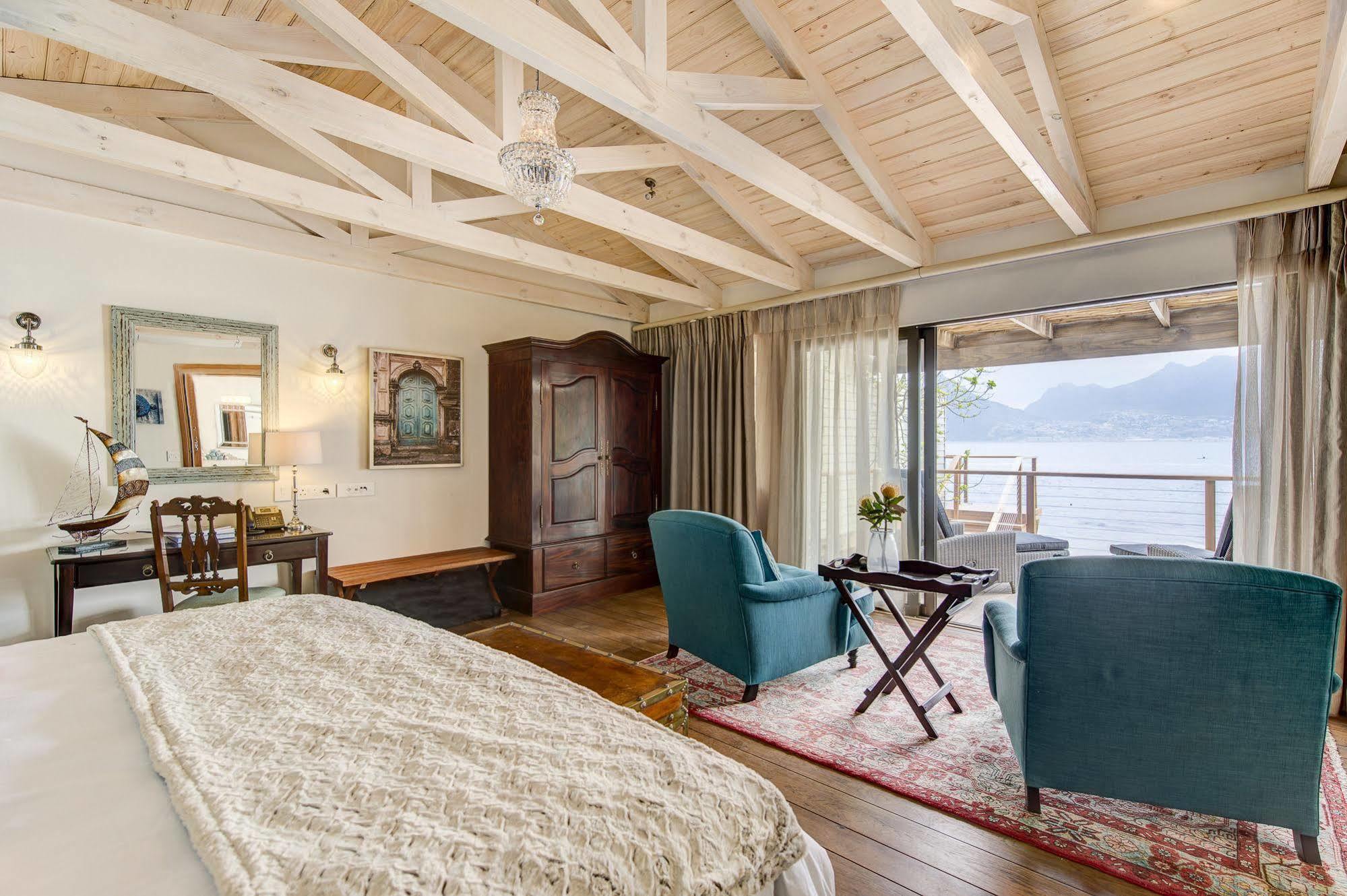Tintswalo Atlantic * Hout Bay